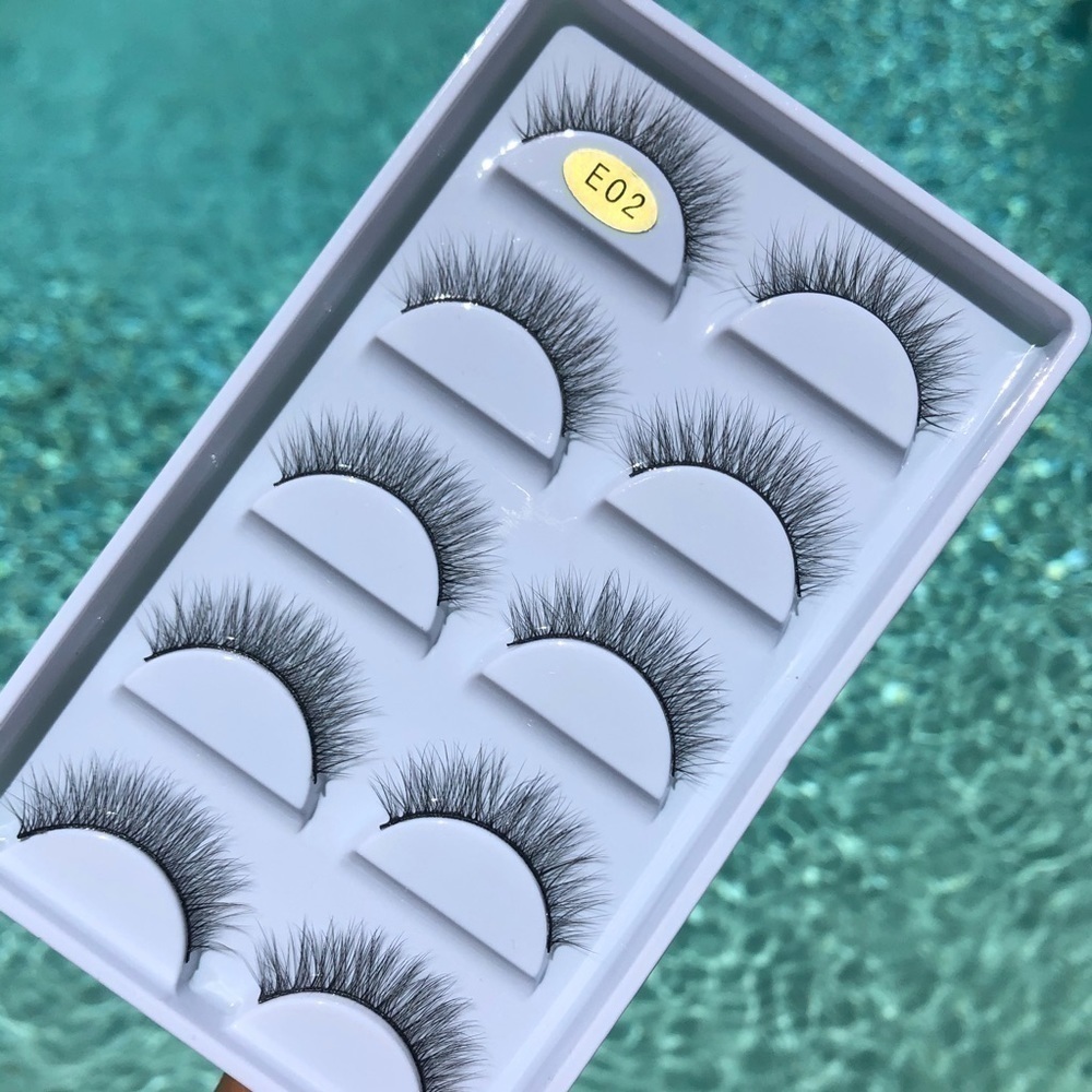 5 pair lashes - Picture 2 of 8
